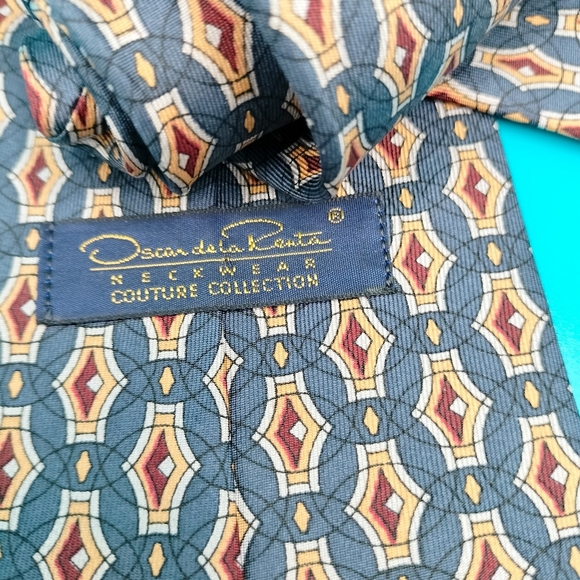 Oscar de la Renta Men's Silk Necktie Tie Blue Gold Geometric Circular Made in US - Picture 2 of 7